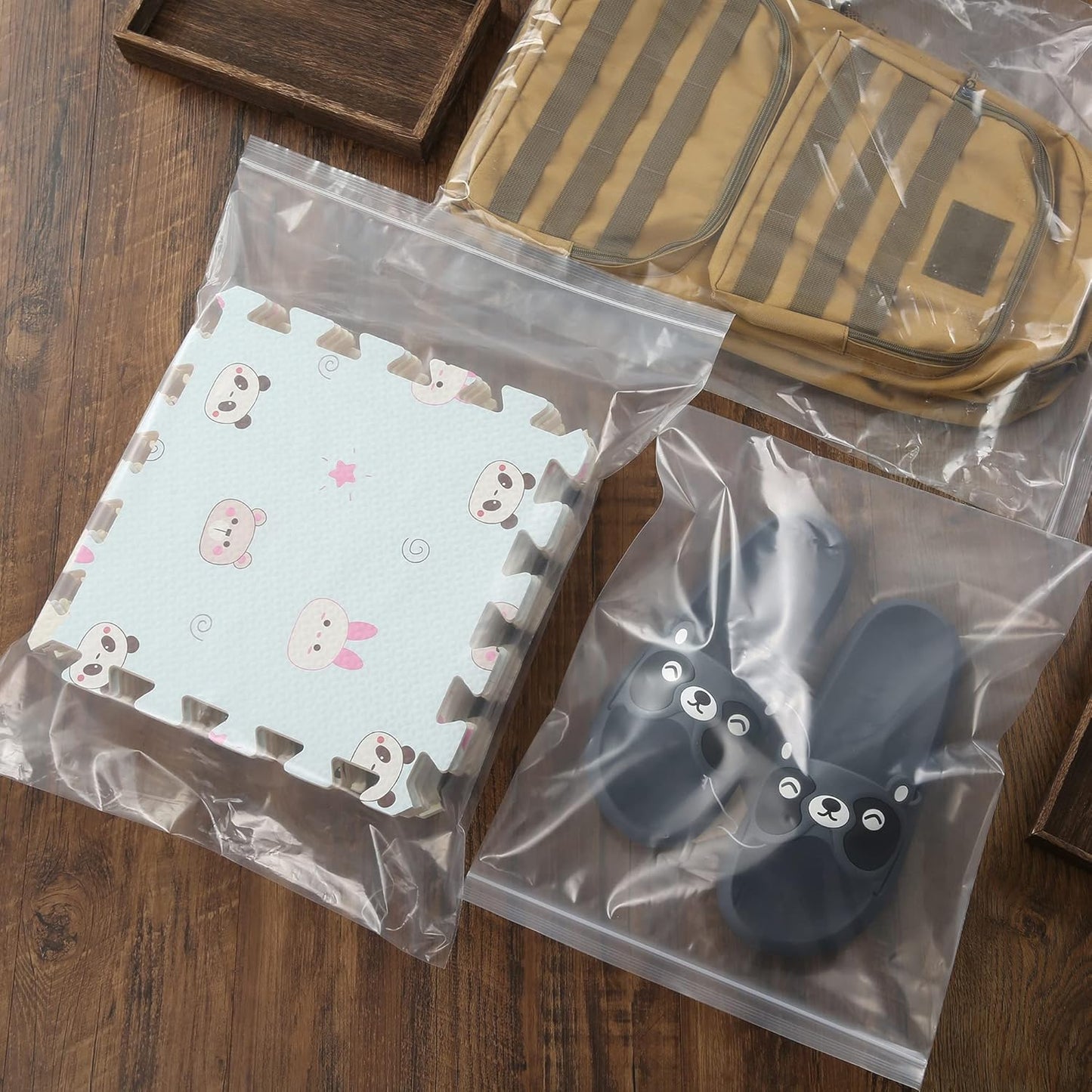 18" x 21" Large Large Thick 2.4 Mil Clear Zip Seal Lock Poly Bags Reclosable Plastic Bags Packaging Clothing T-Shirts Shoes Toys Snack Zipper Bag (30Pack)