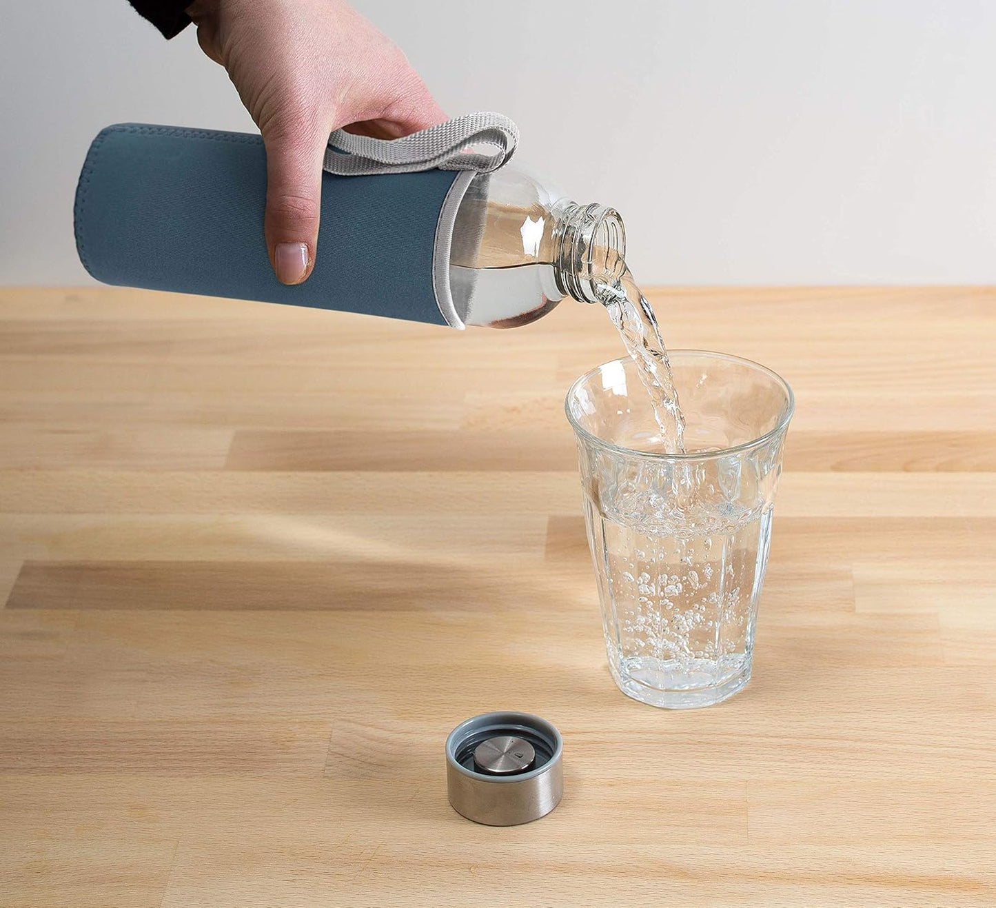 Epica glass bottles with lids – 18oz glass water bottles, reusable juice bottle with lids for storing juices, reusable water bottle durable & ecofriendly set of 6 with Sleeves